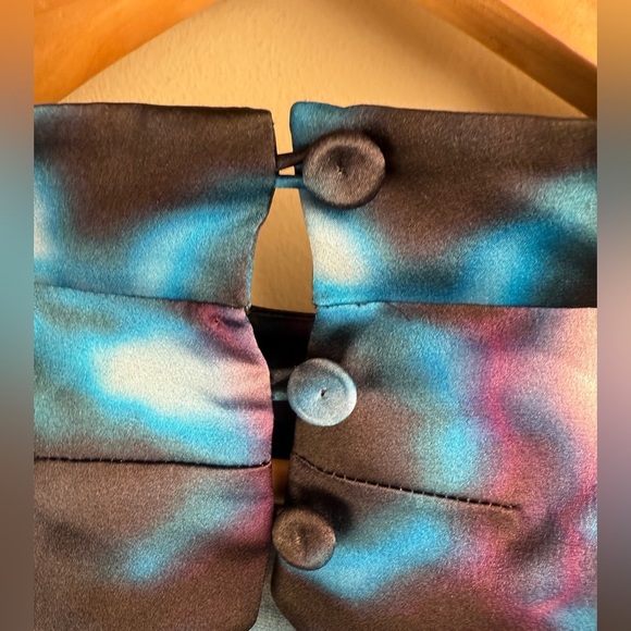 Erdem Size US 10 Black Blue Purple Silk Floral Top Made In England Designer - Picture 6 of 12